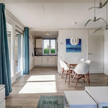 De Strandloper - Aan Zee